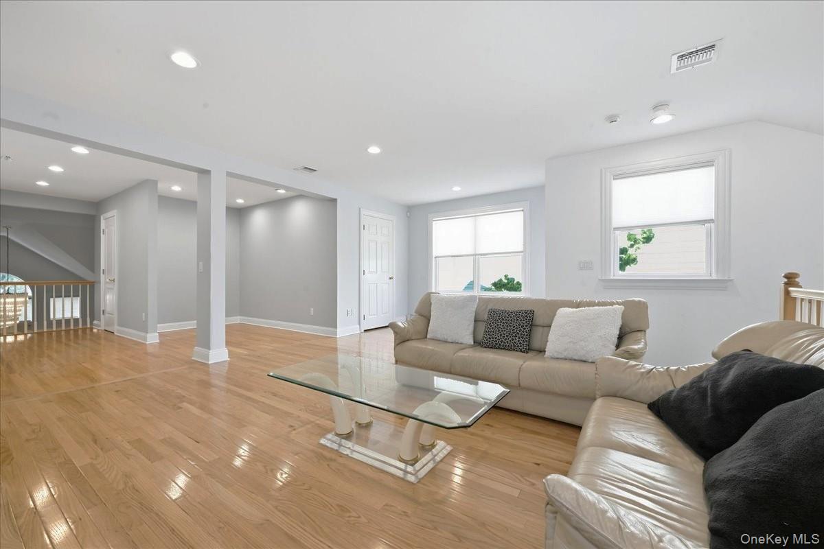 15 W Overlook – For Sale photo 23