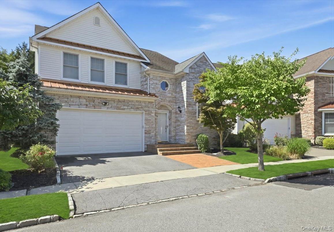 15 W Overlook – For Sale