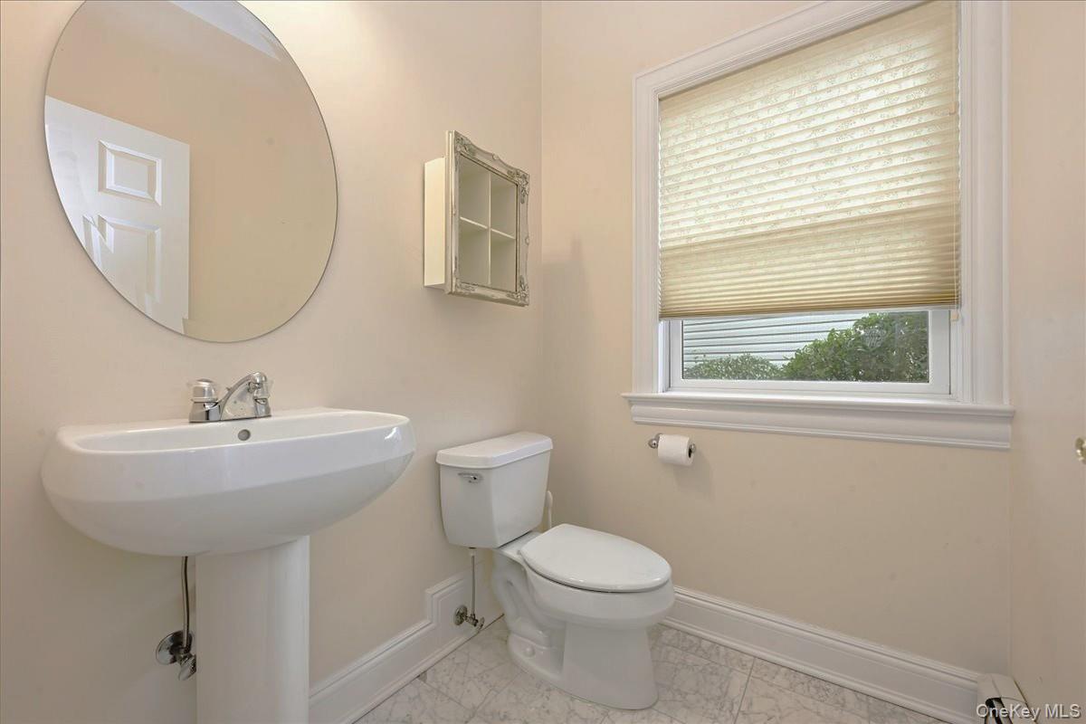 15 W Overlook – For Sale photo 18
