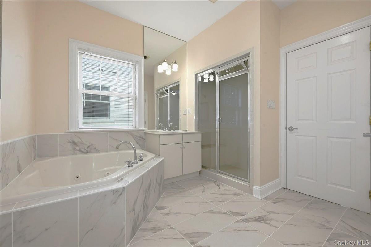 15 W Overlook – For Sale photo 15