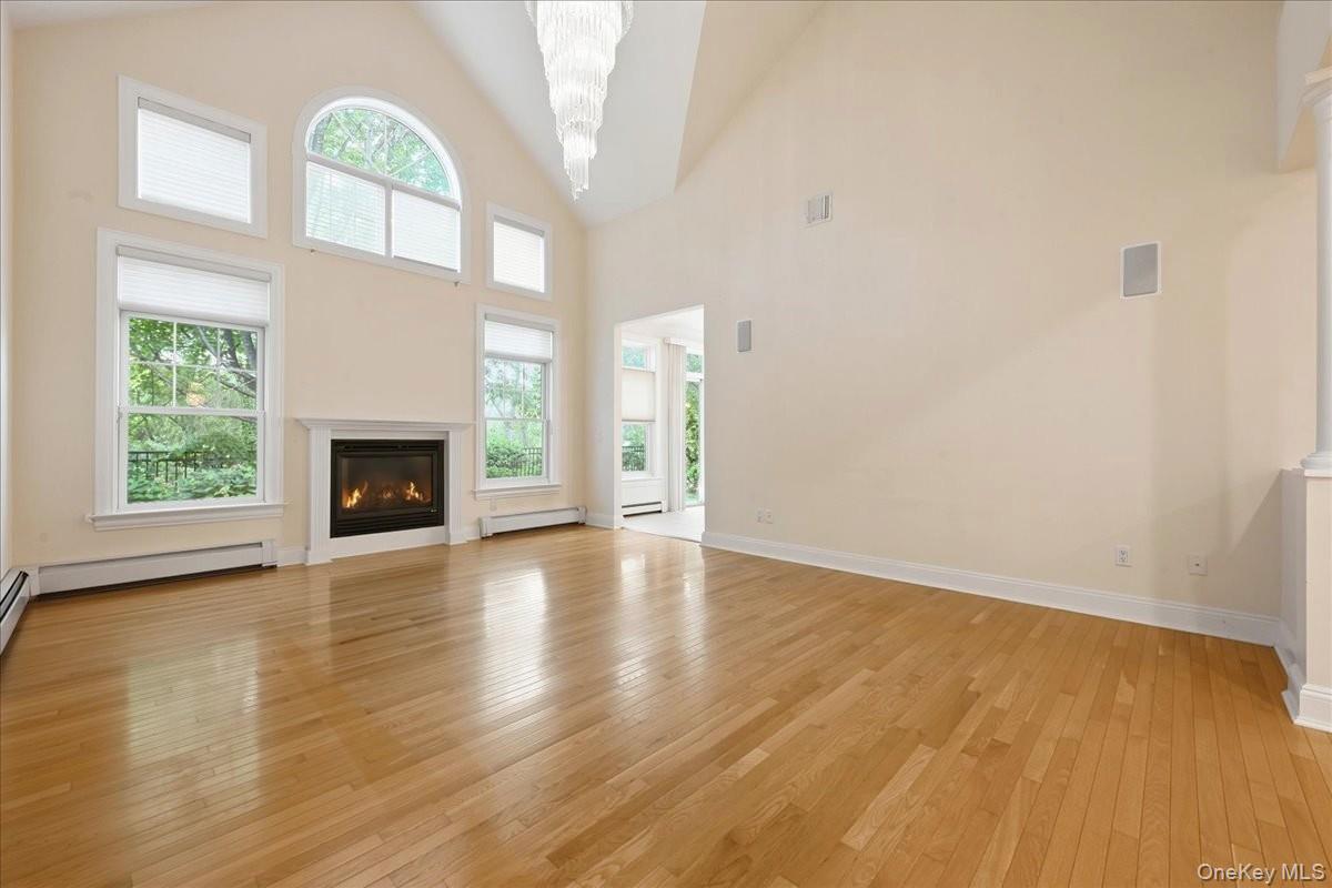 15 W Overlook – For Sale photo 4