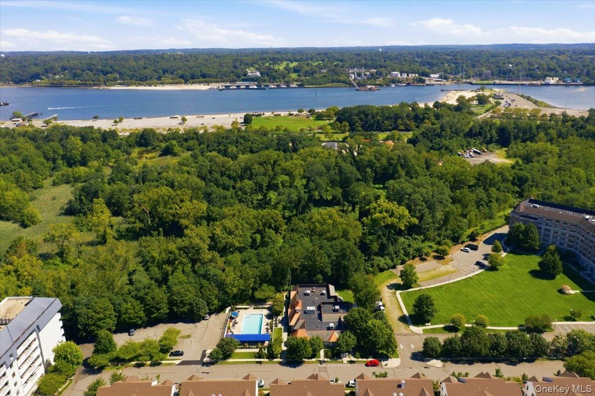15 W Overlook – For Sale photo 33