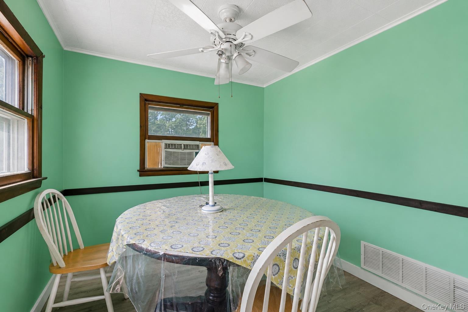 35 Spinner Lane – For Sale photo 12