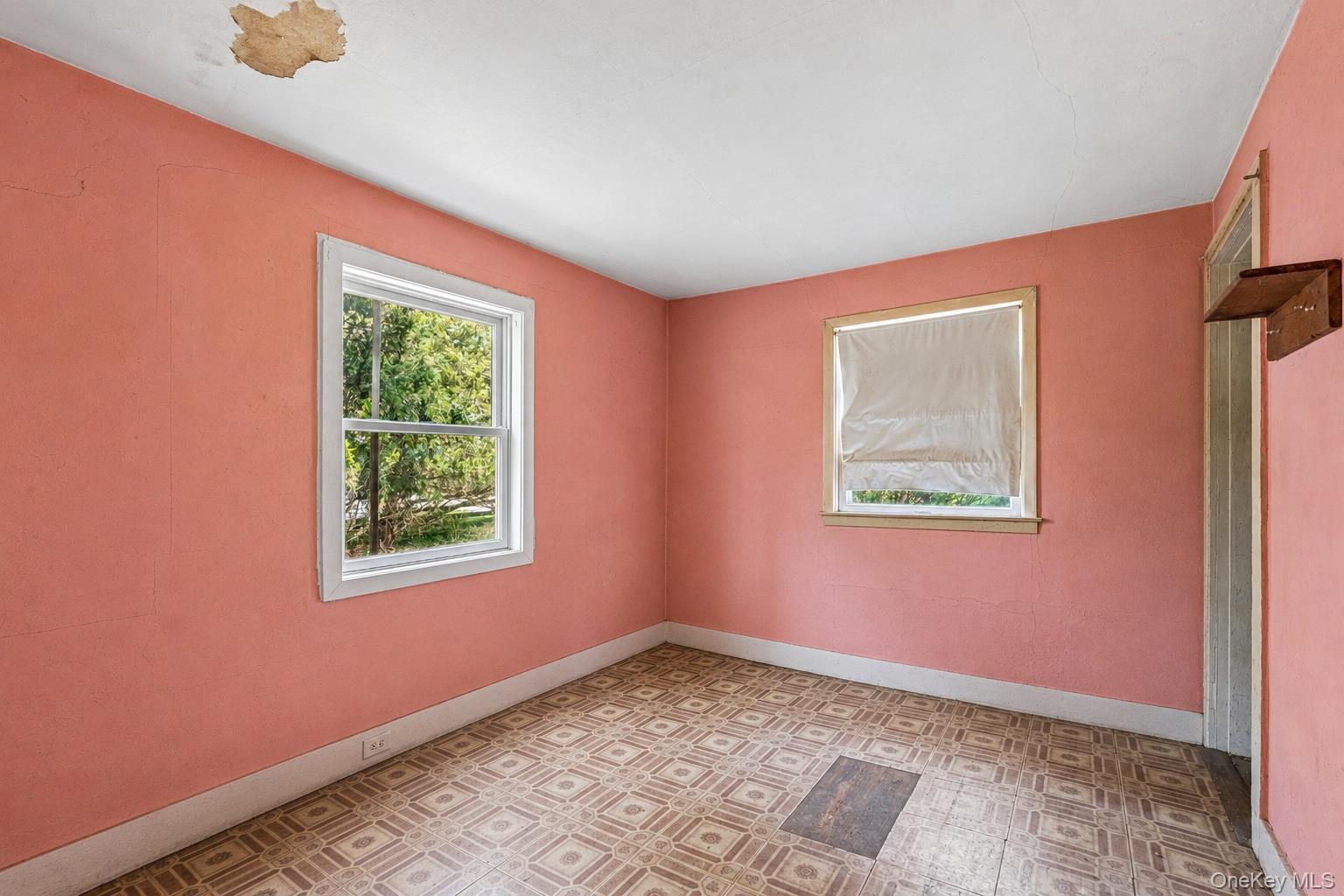 35 Spinner Lane – For Sale photo 7