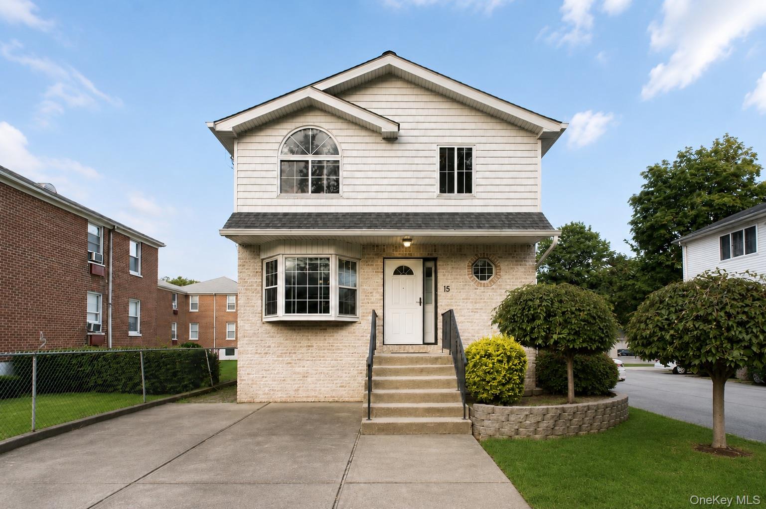 15 Rachel Court – For Sale