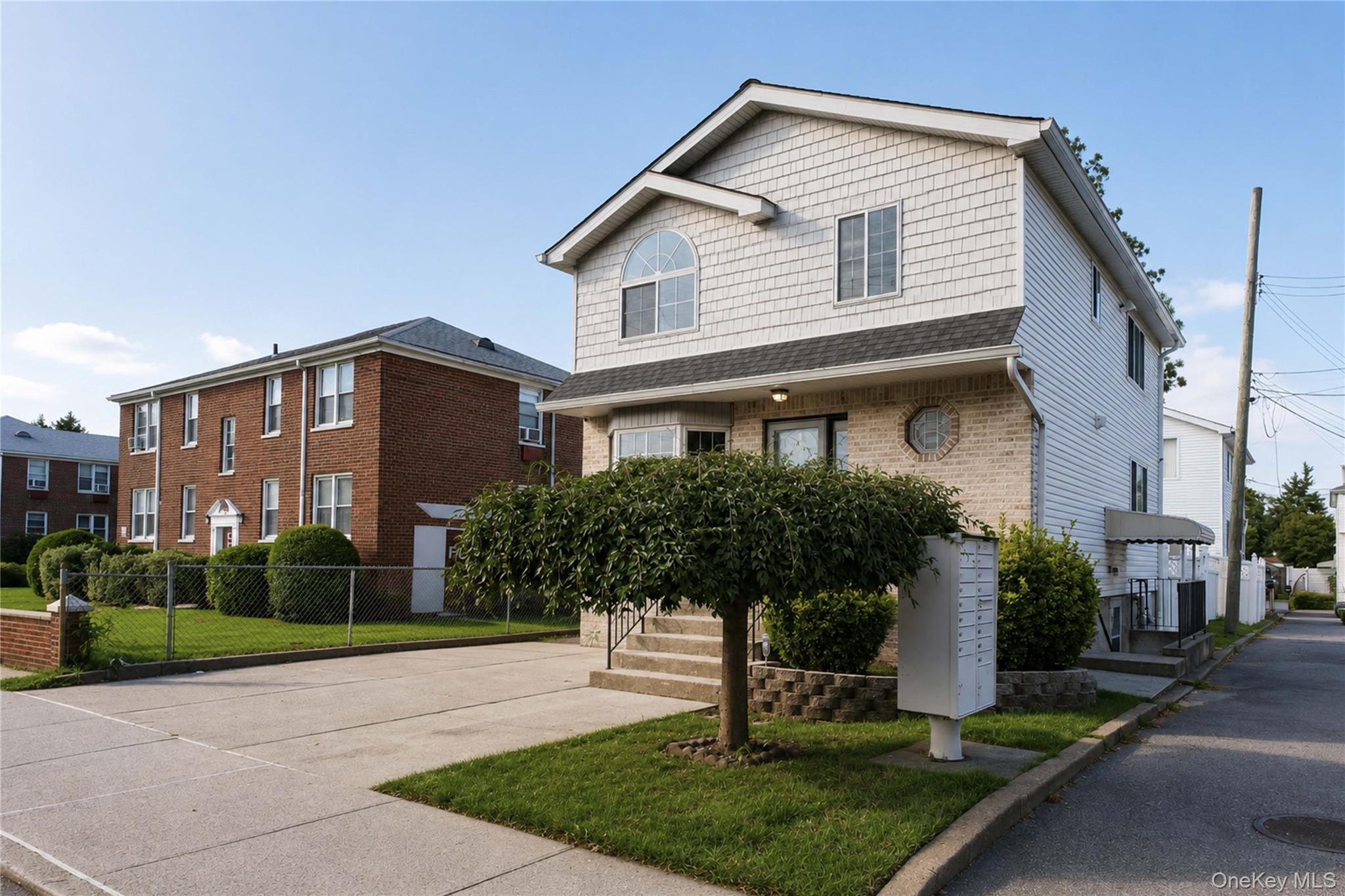 15 Rachel Court – For Sale photo 2