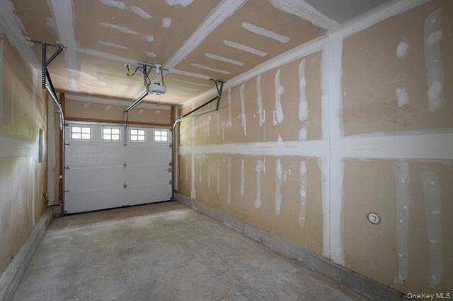 2305 Townhouse Drive, Unit 2305 photo 14