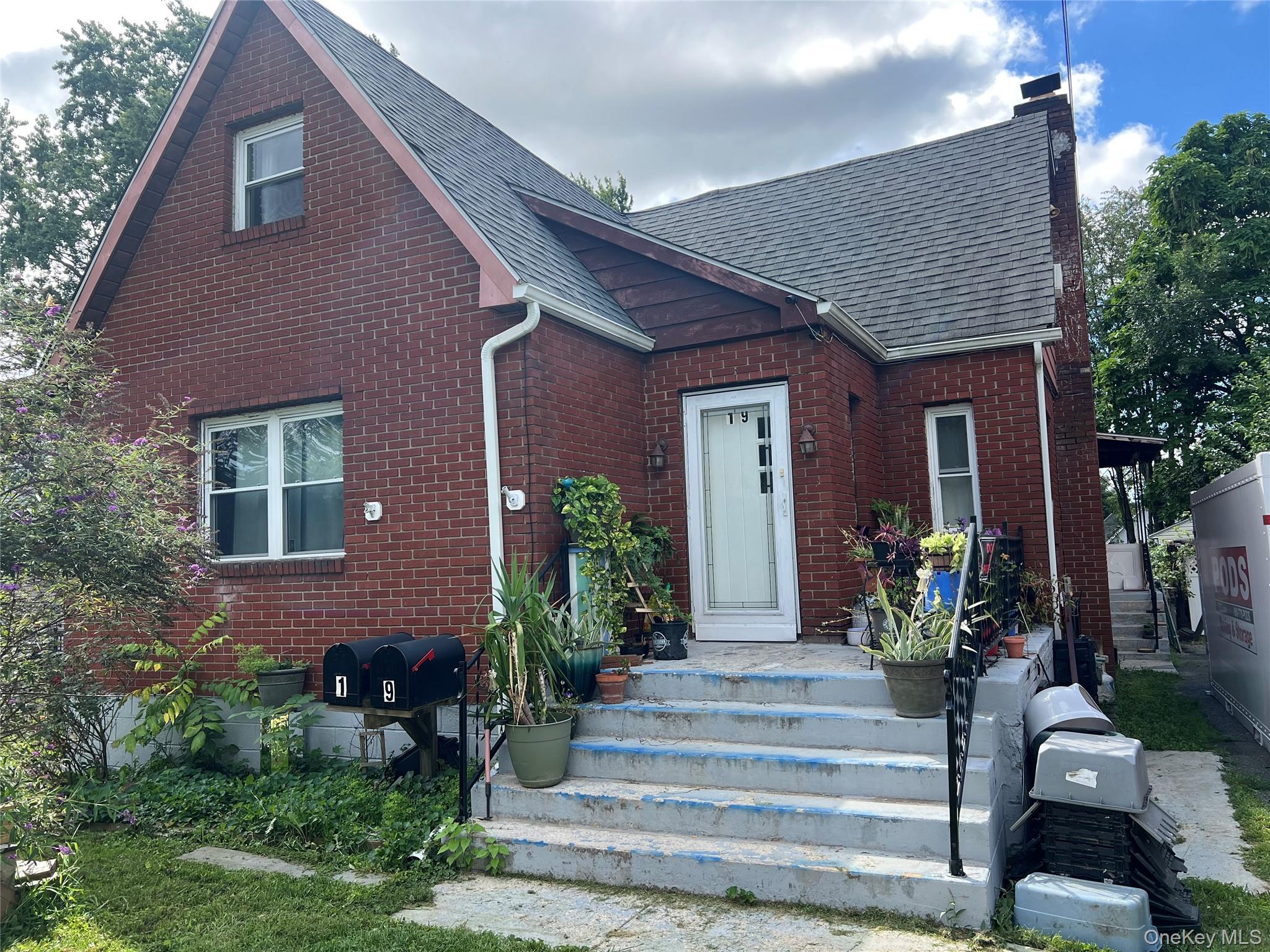 19 White Street – For Sale