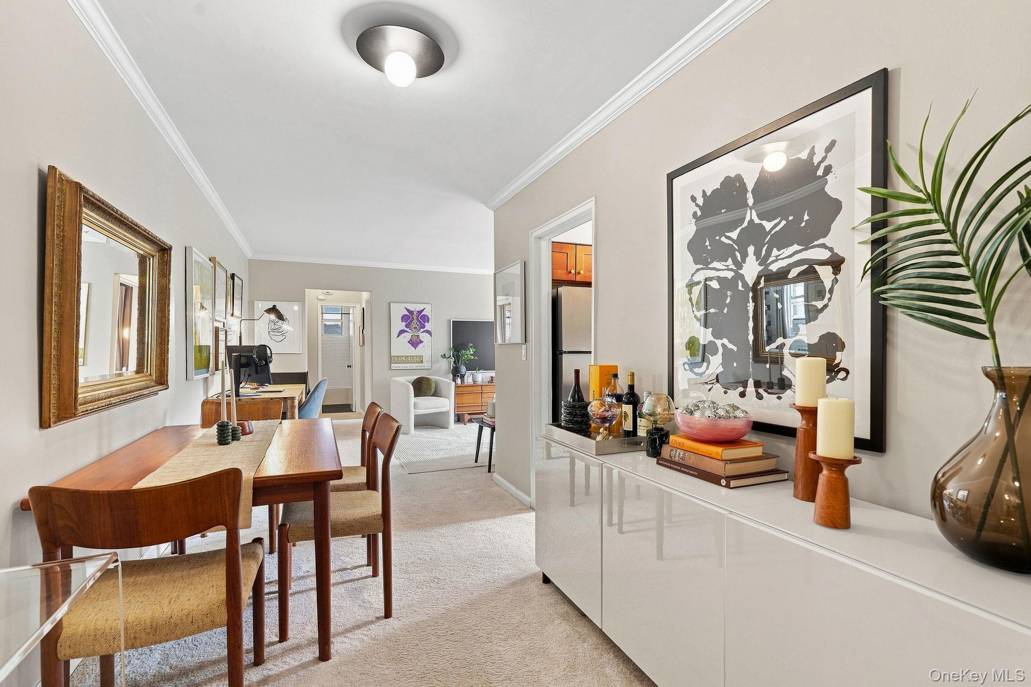 10 Bryant Crescent, Unit 1L photo 6