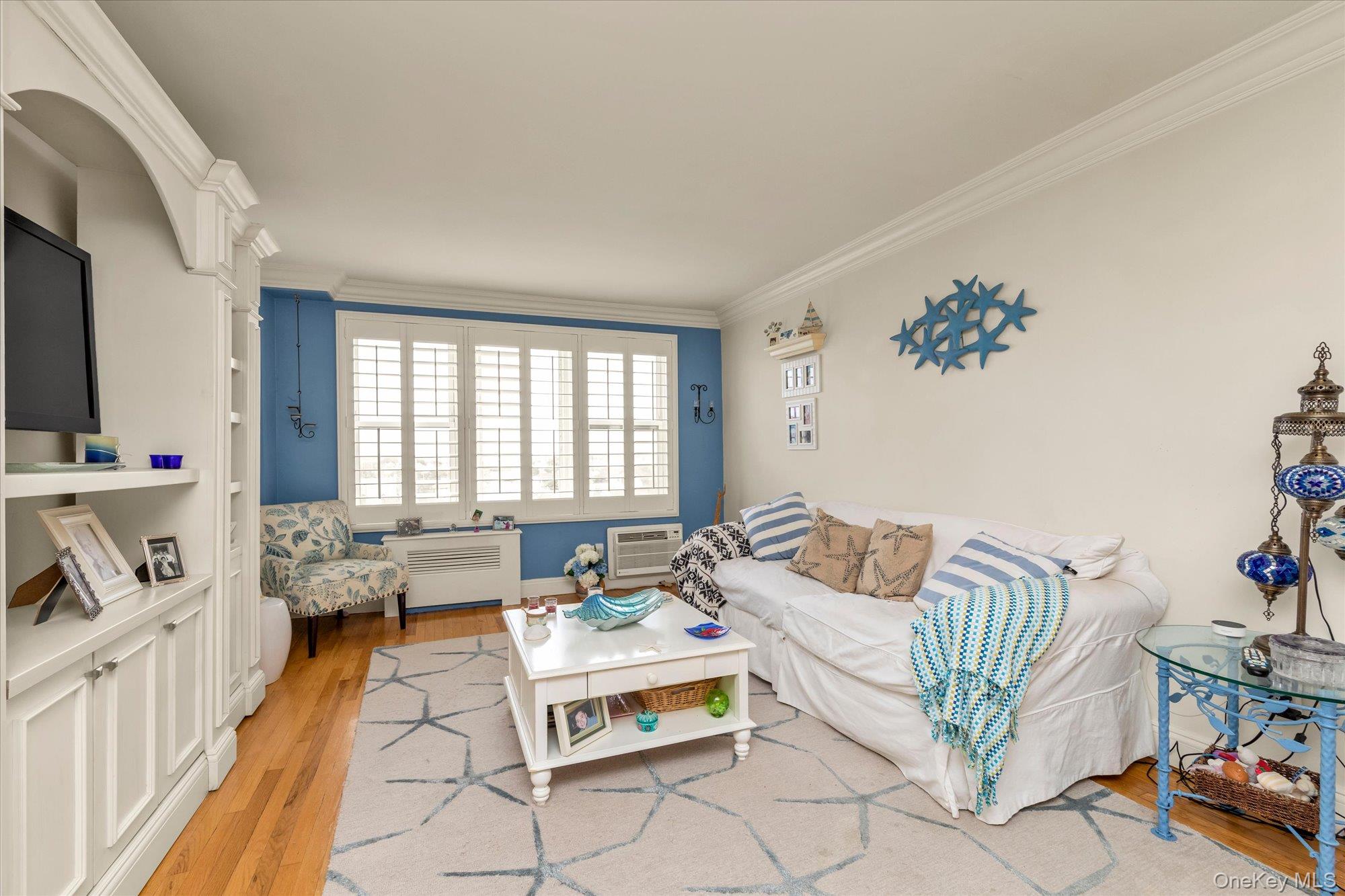1 E Broadway Ave, Unit 6A