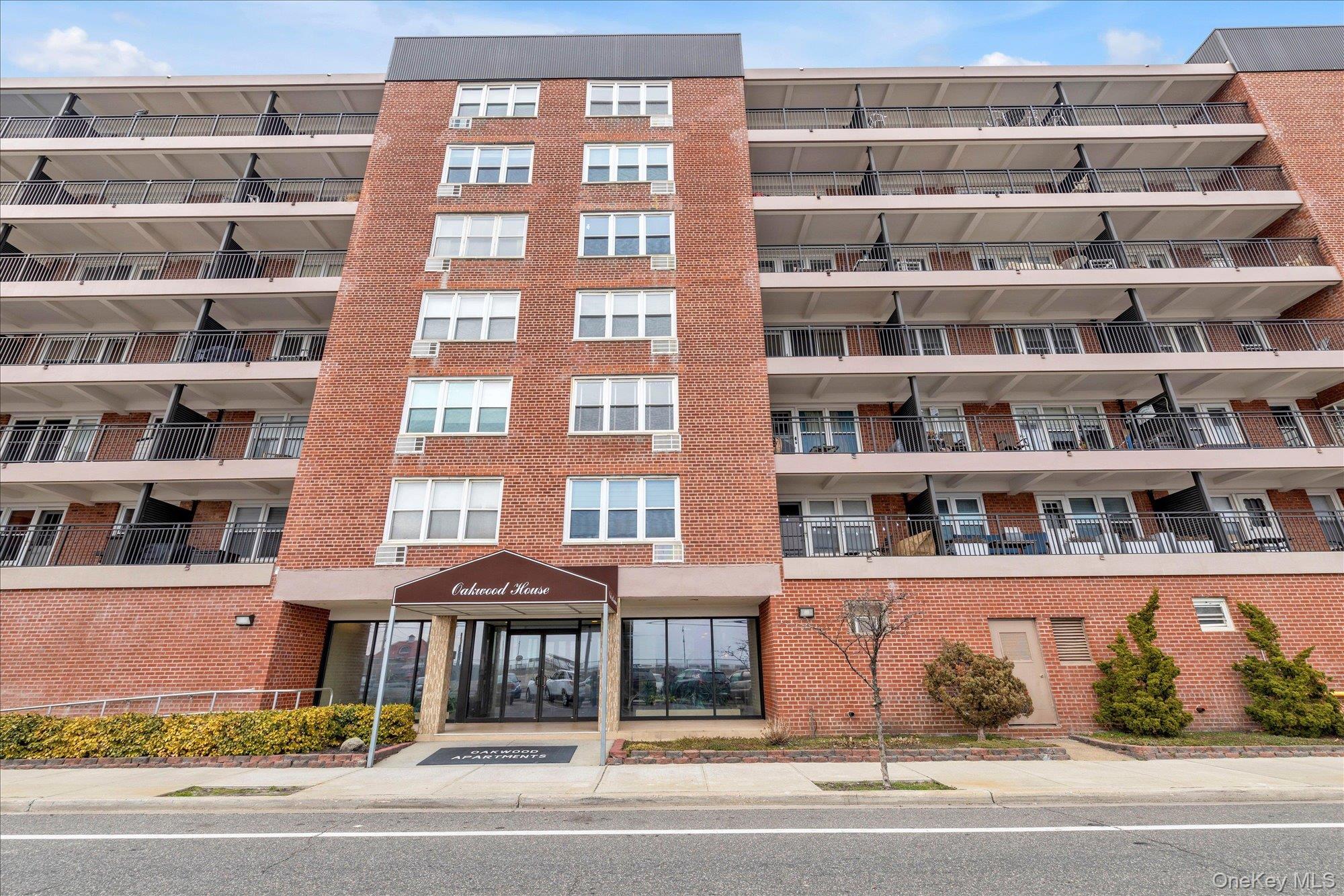 1 E Broadway Ave, Unit 6A photo 11