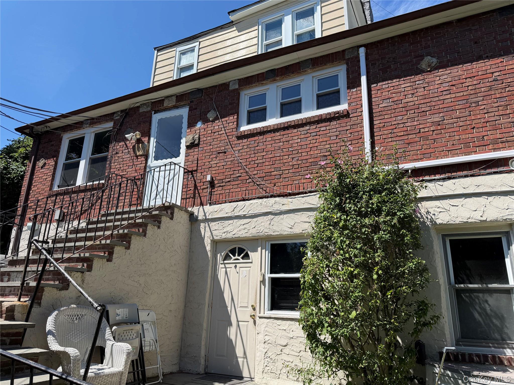 40 Paula Avenue – For Sale