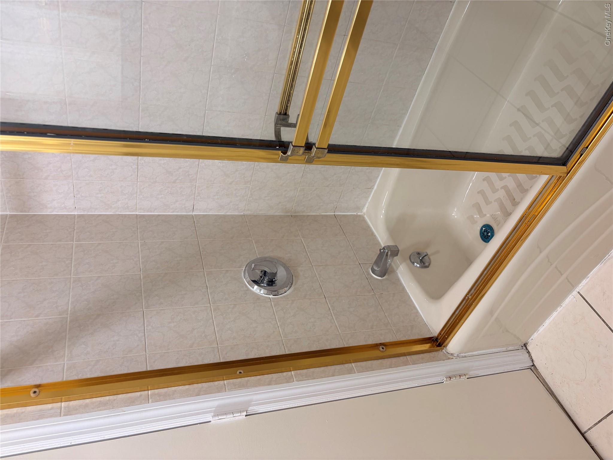 66-78 69th Street – For Rent photo 20