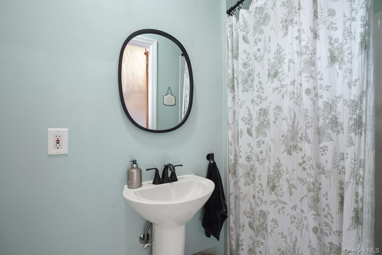 7 Nash Road – For Sale photo 12