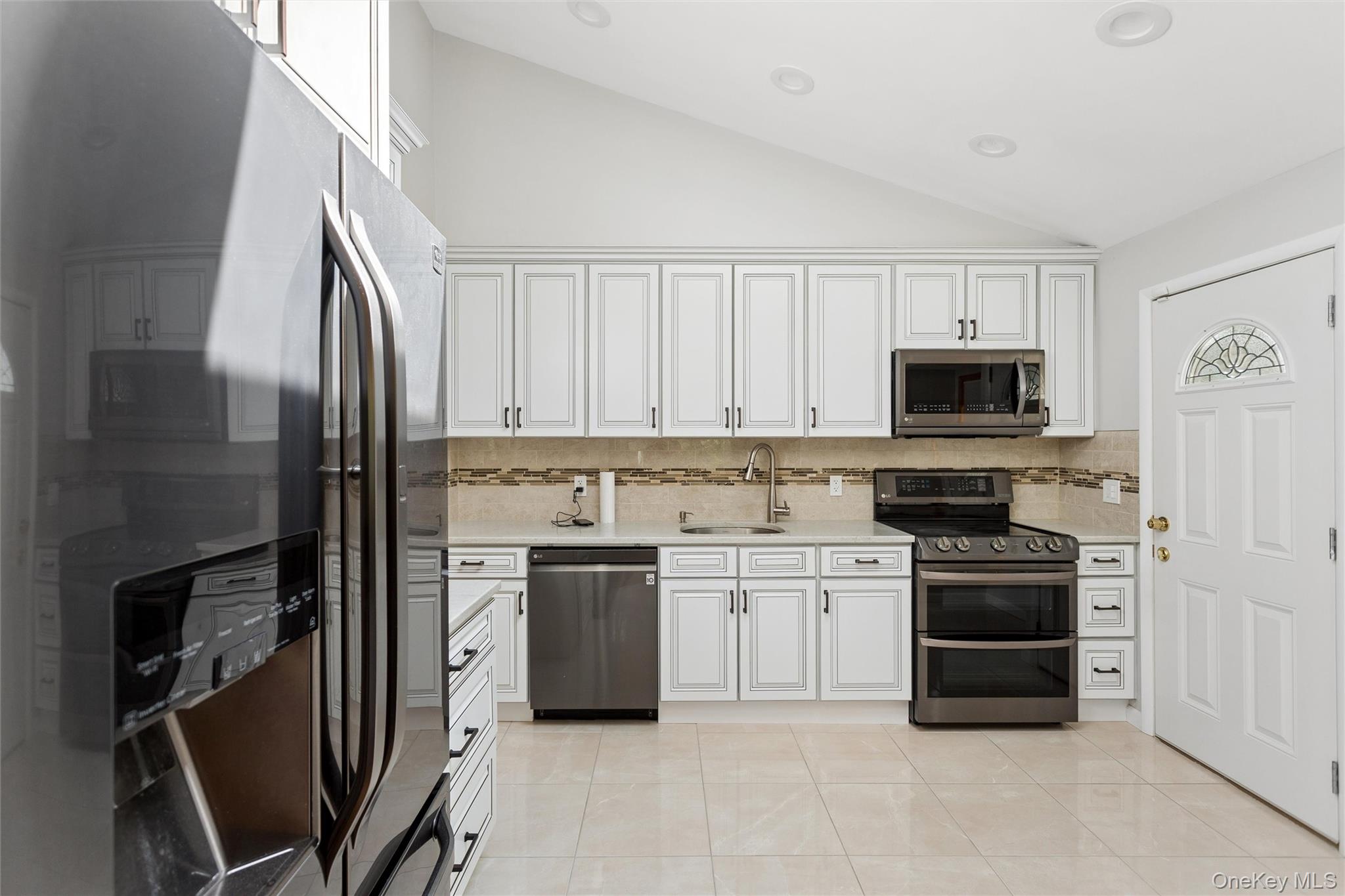 1031 Fordham Lane – For Sale photo 8