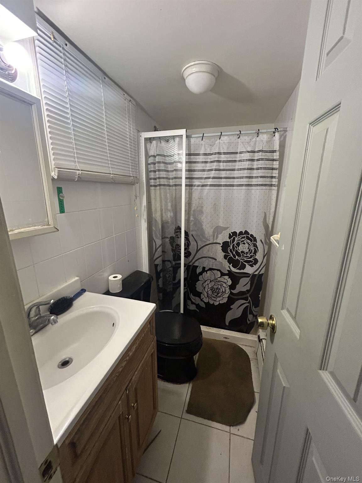76 Robinwood Avenue – For Rent photo 11