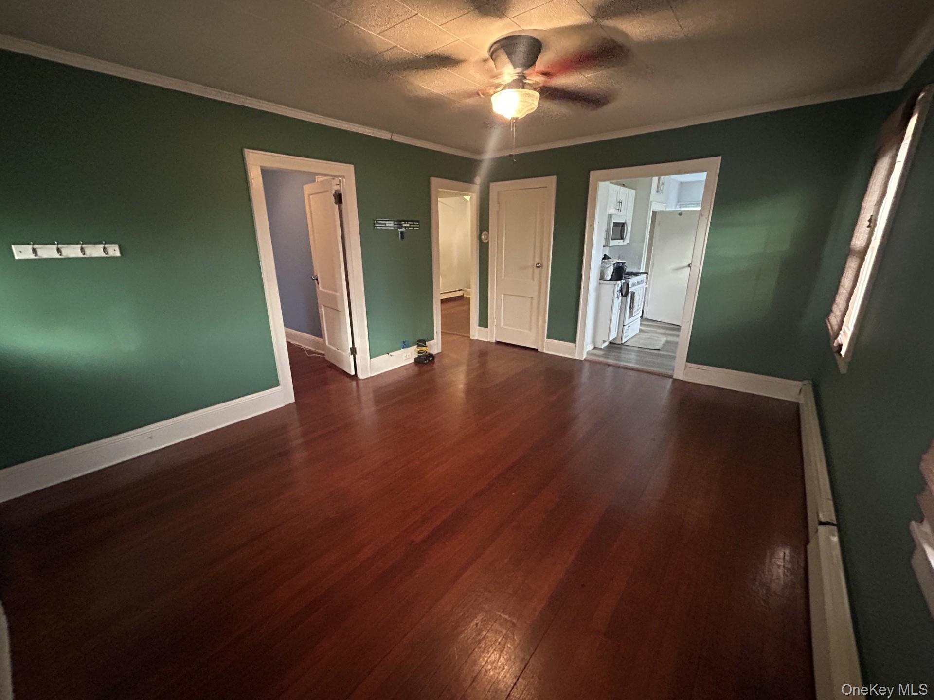 76 Robinwood Avenue – For Rent photo 2