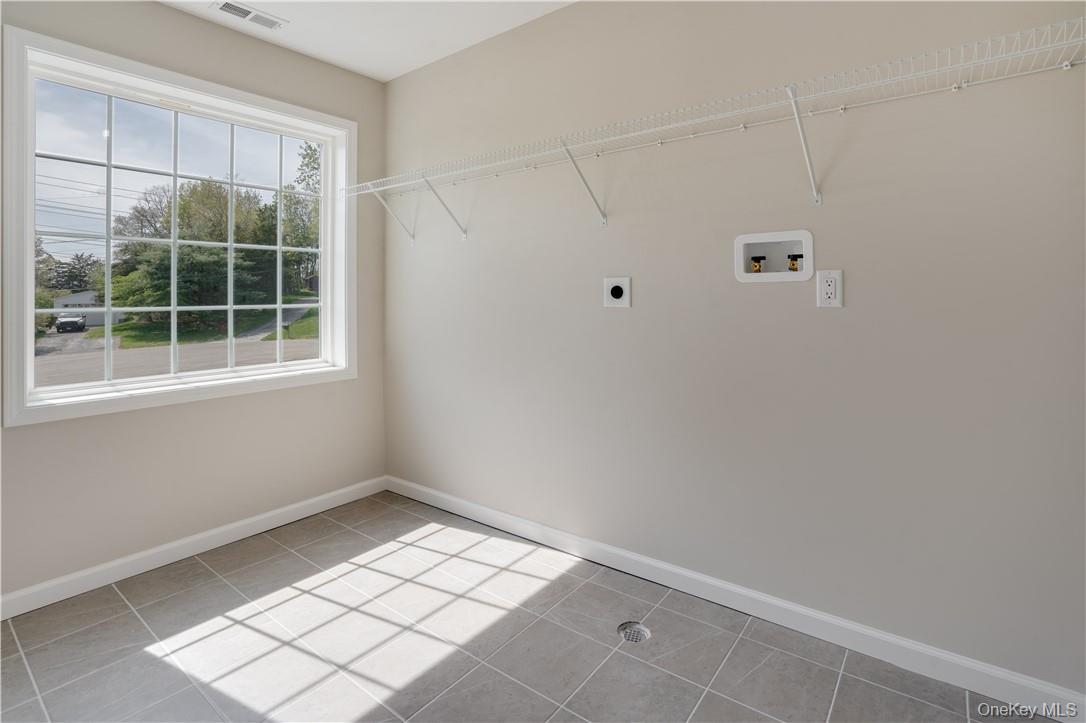 10 Red Oaks Mill Road – For Sale photo 19