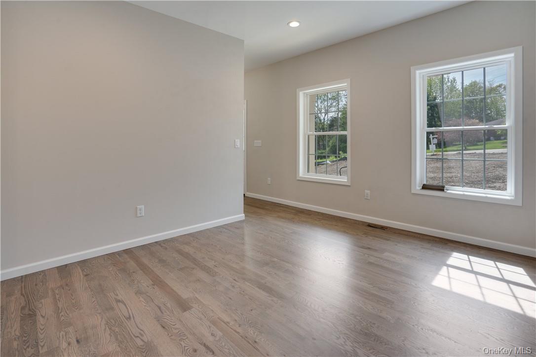 10 Red Oaks Mill Road – For Sale photo 4
