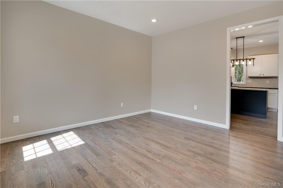 10 Red Oaks Mill Road – For Sale photo 3