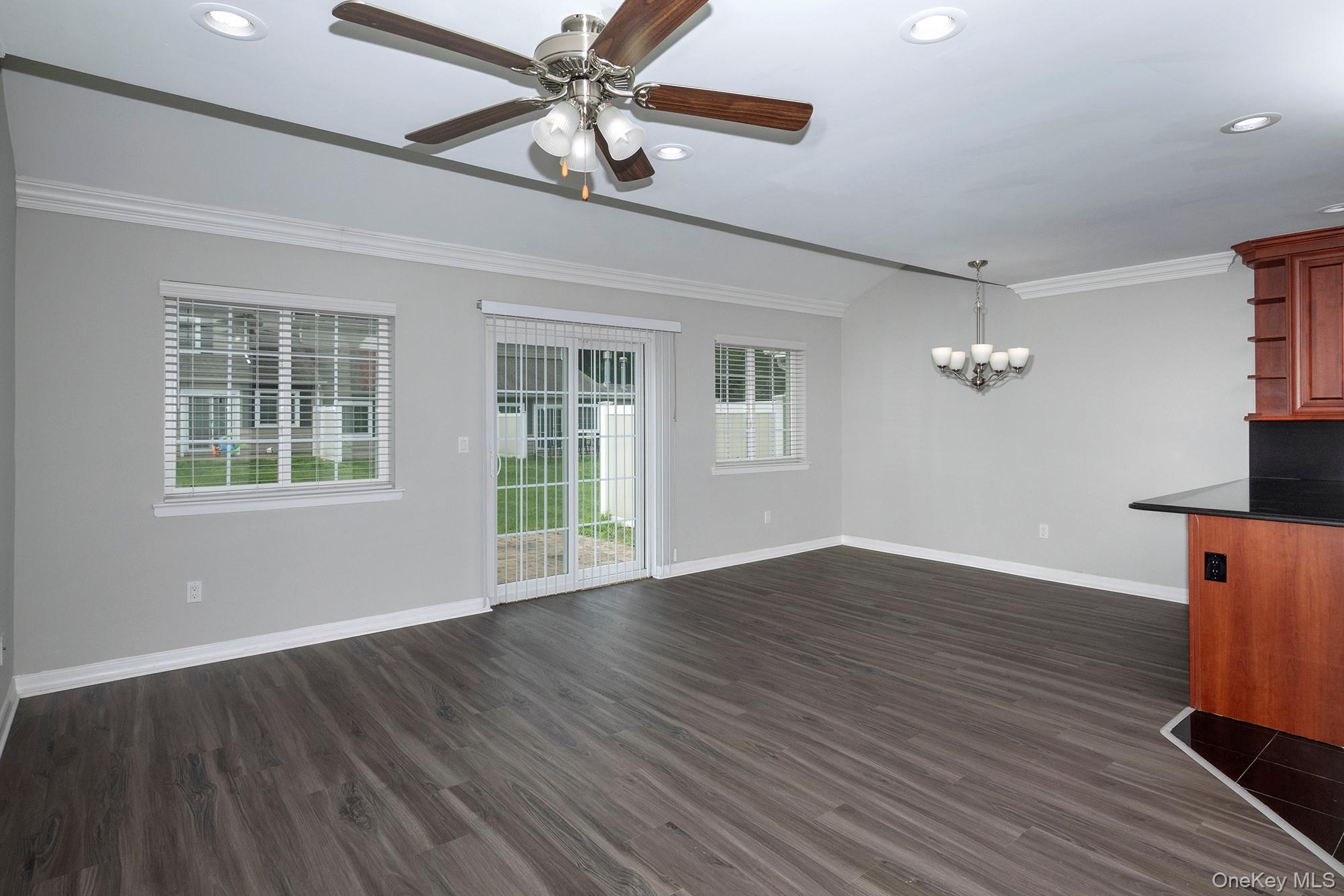 3705 Townhouse Drive, Unit 3705 photo 5