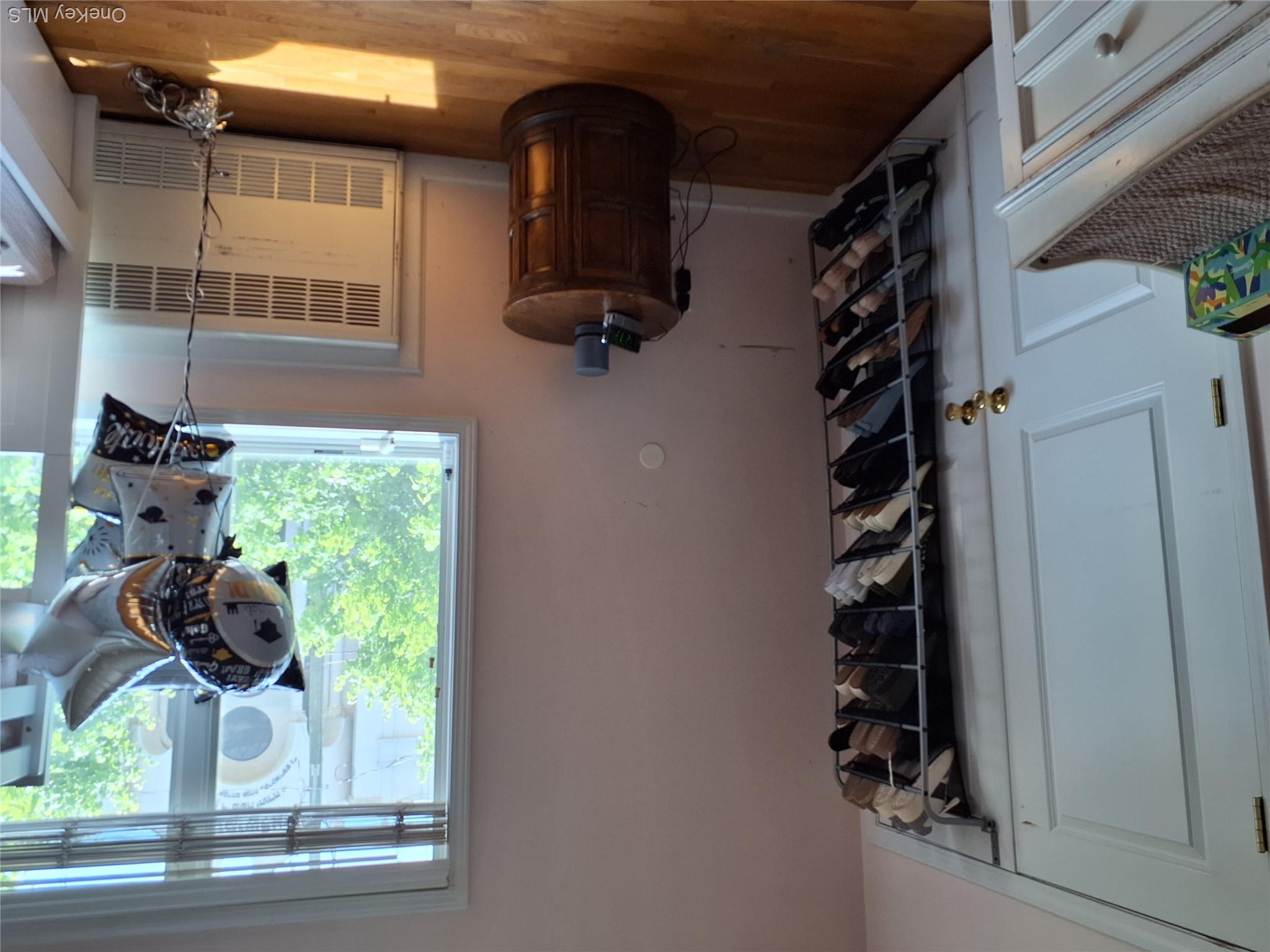 40 Herrick Avenue, Unit 201 photo 33