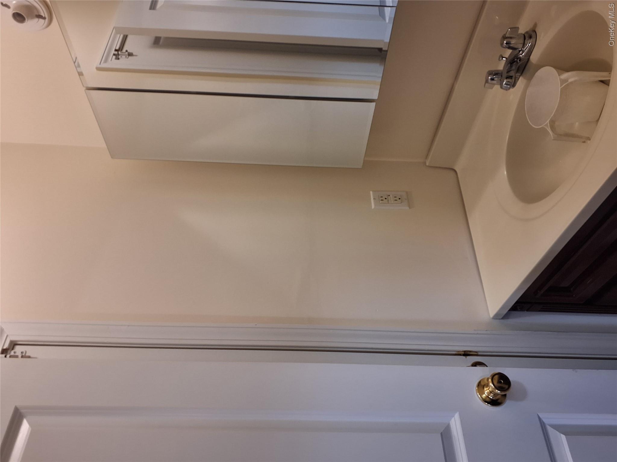 40 Herrick Avenue, Unit 201 photo 30