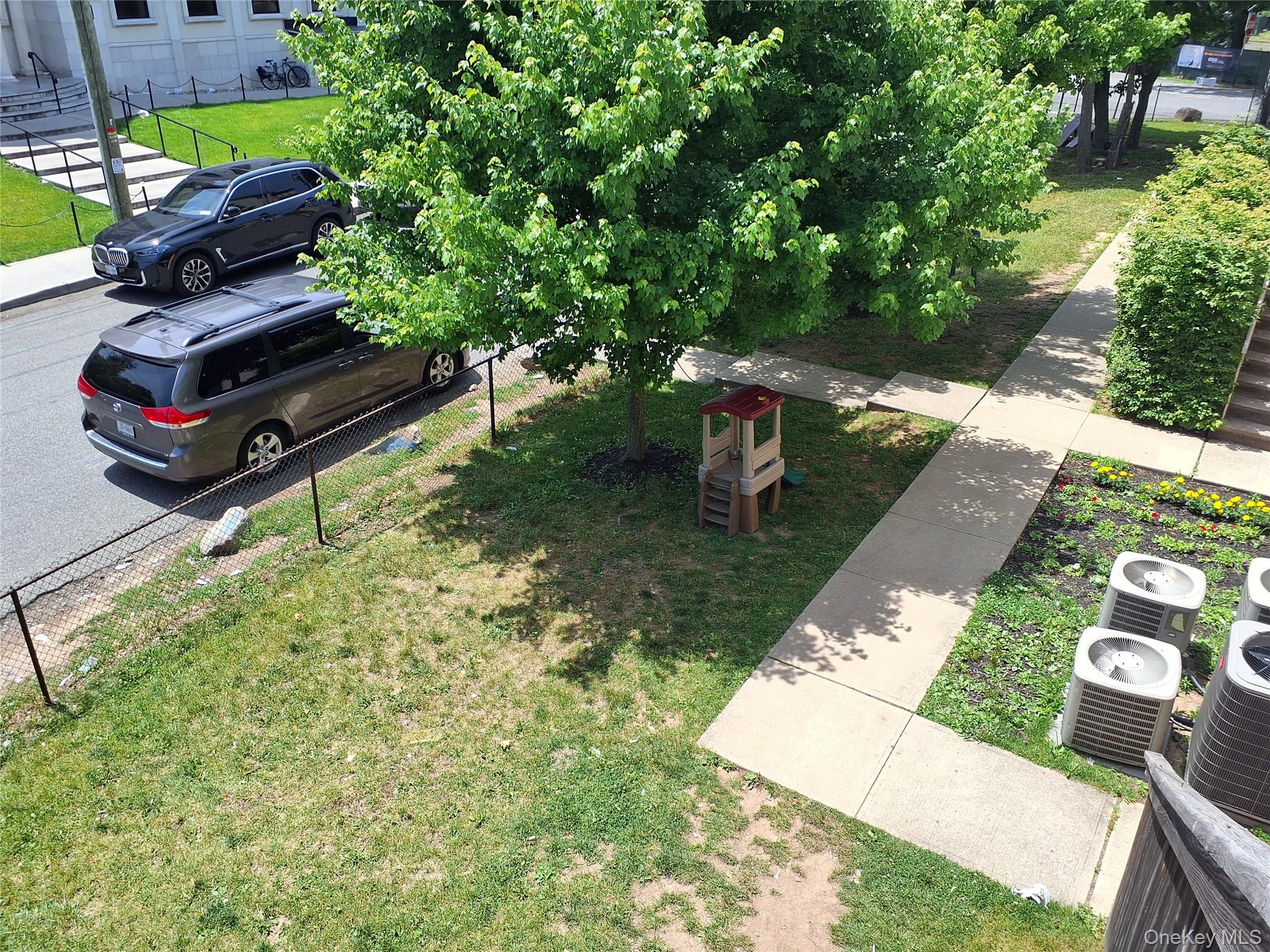 40 Herrick Avenue, Unit 201 photo 49