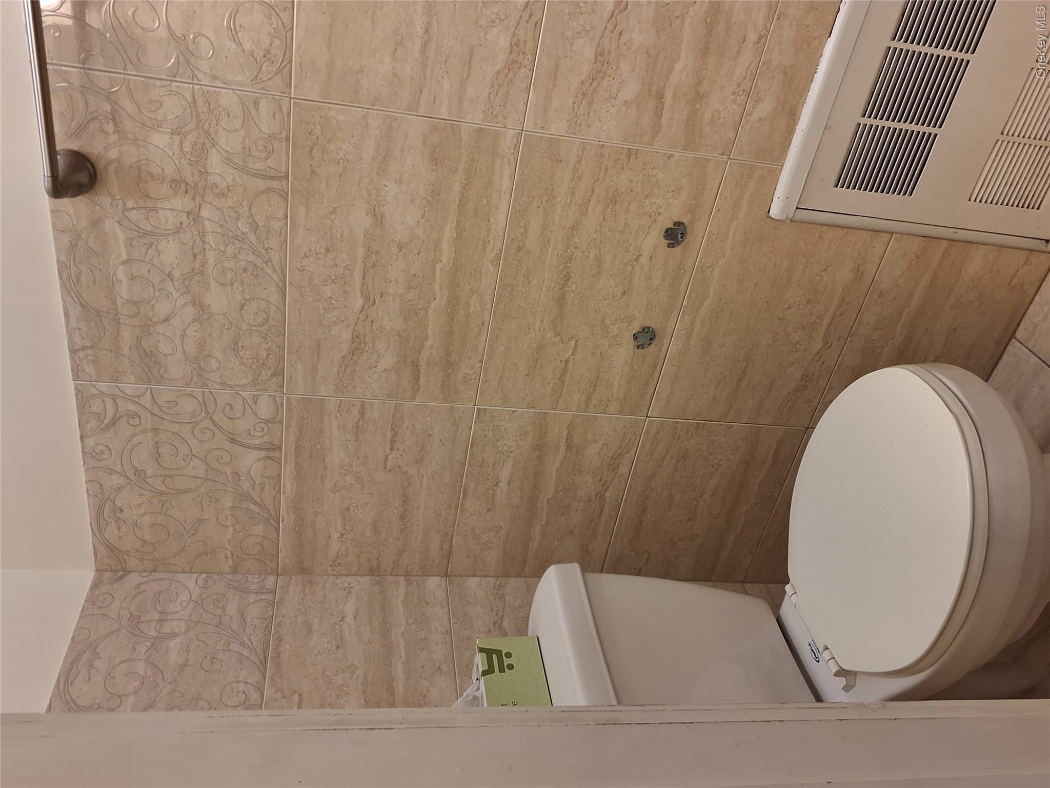 40 Herrick Avenue, Unit 201 photo 21