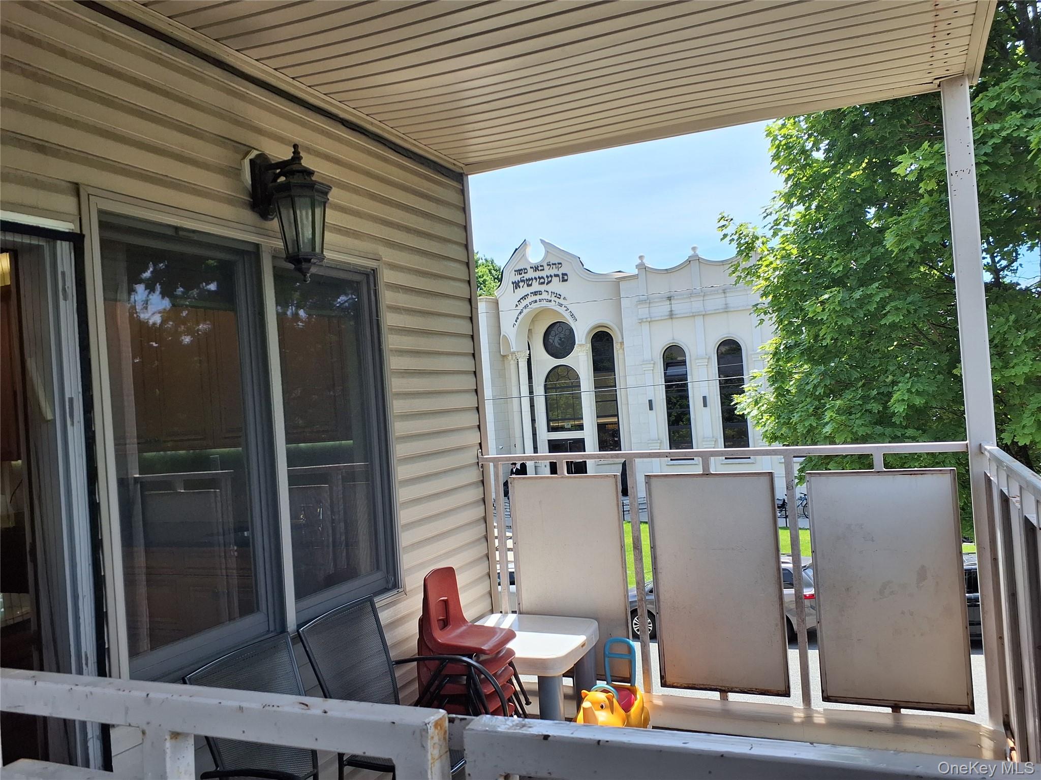 40 Herrick Avenue, Unit 201 photo 5