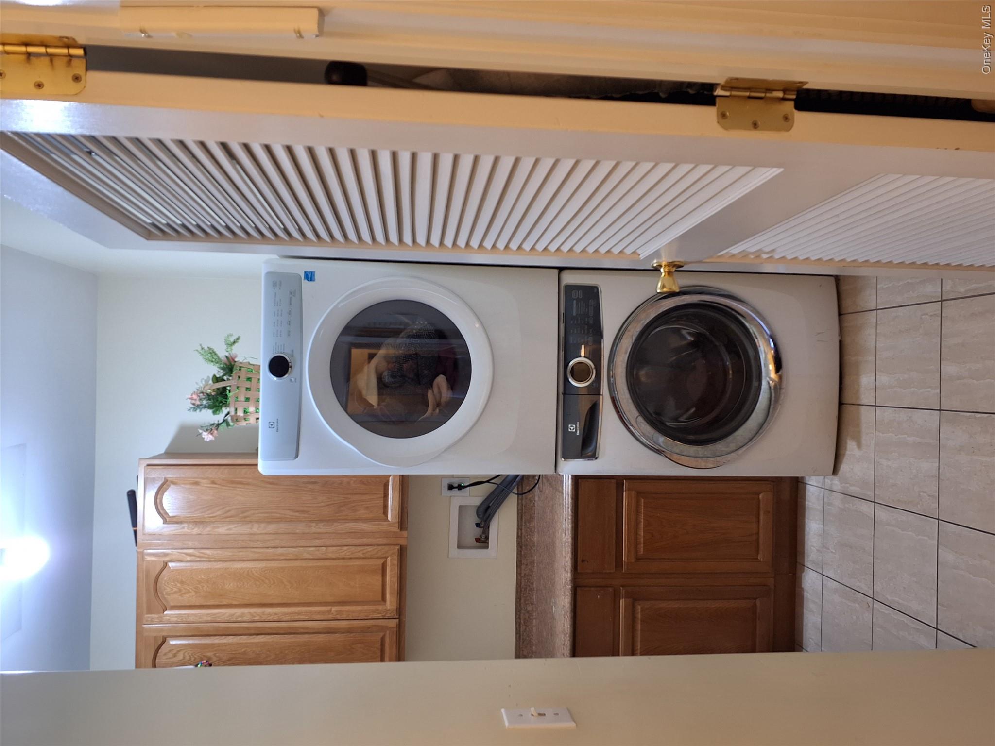 40 Herrick Avenue, Unit 201 photo 19