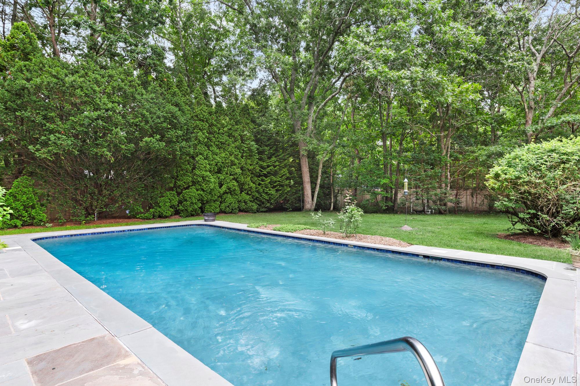 4 Foster Road – For Sale photo 2