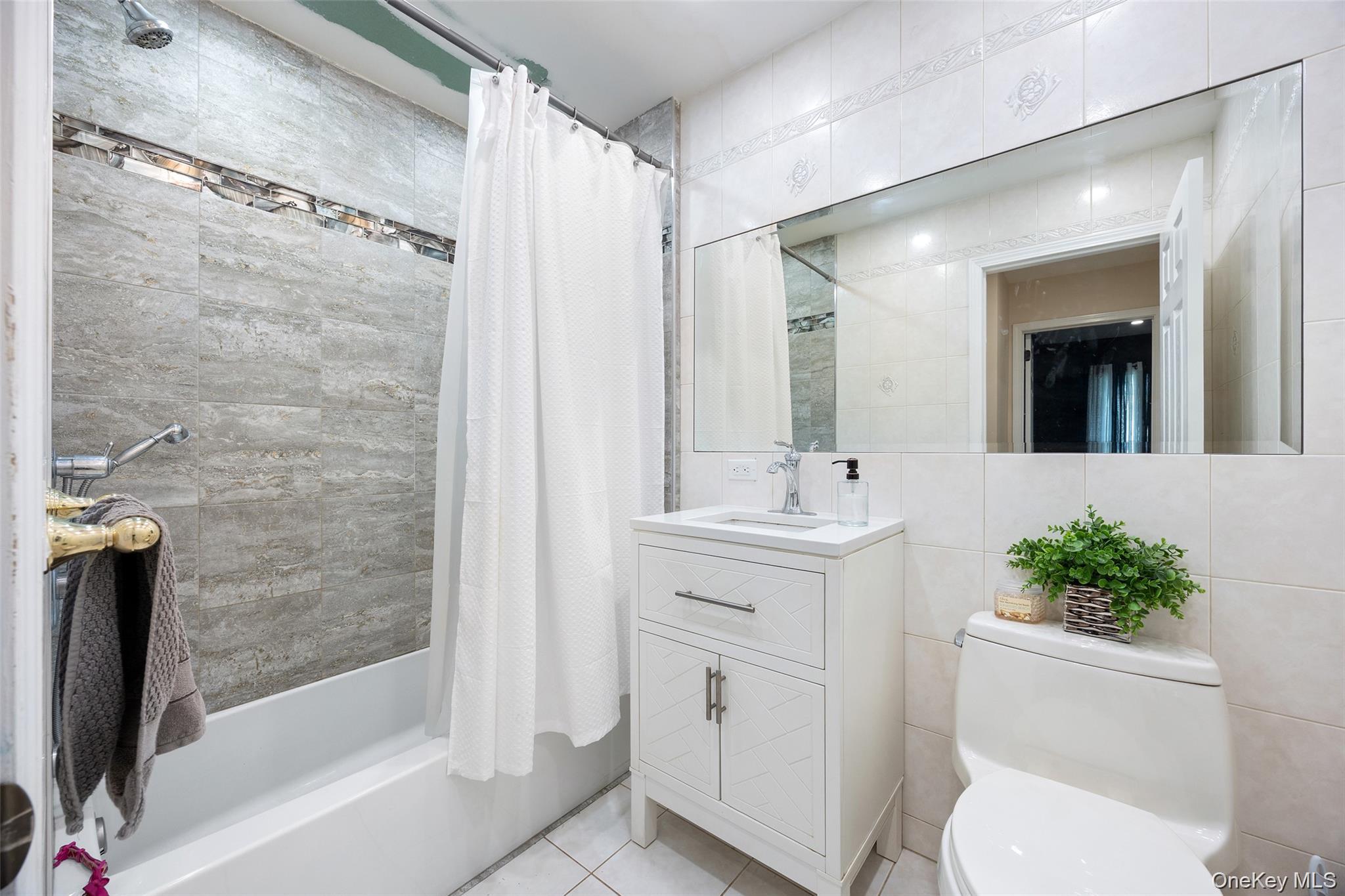 35 Grandview Avenue – For Sale photo 21