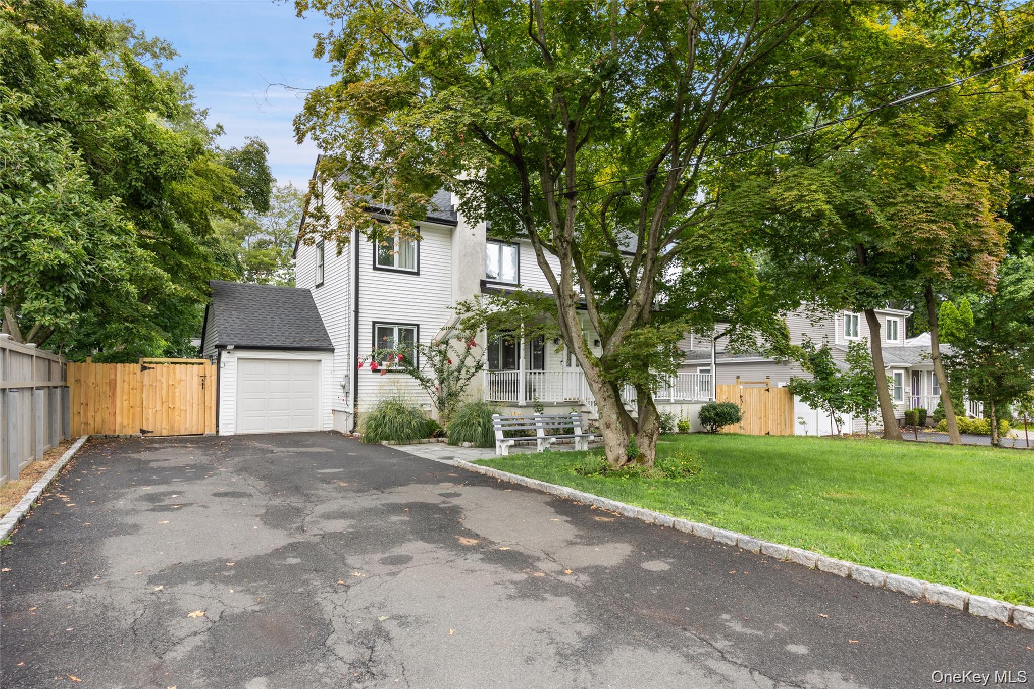 35 Grandview Avenue – For Sale photo 4