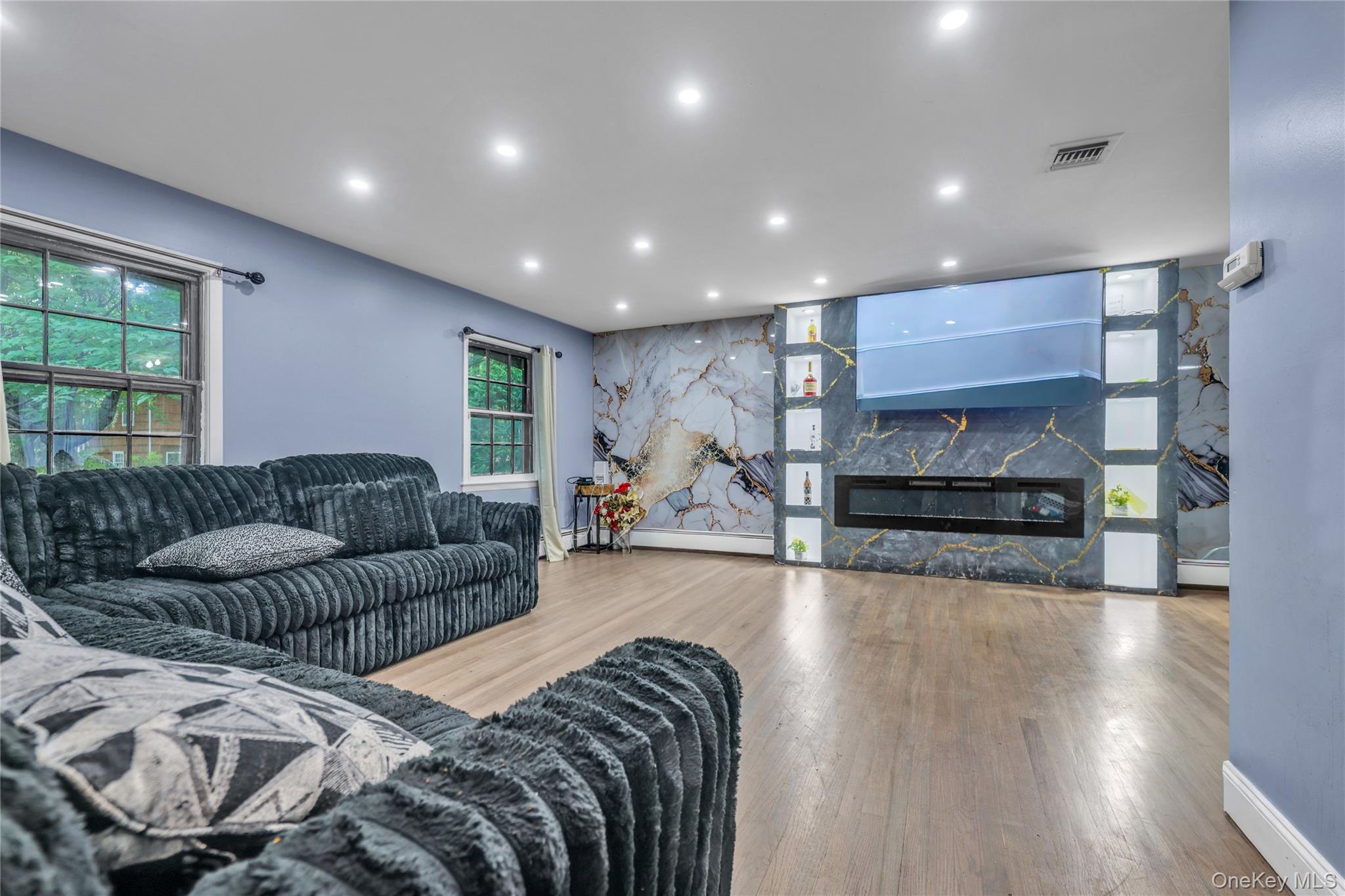 6 Arrow Lane – For Sale photo 3