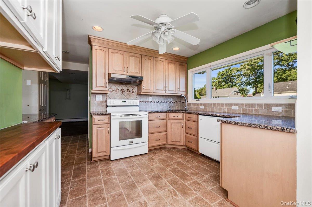 162 Twin Lane N – For Sale photo 2