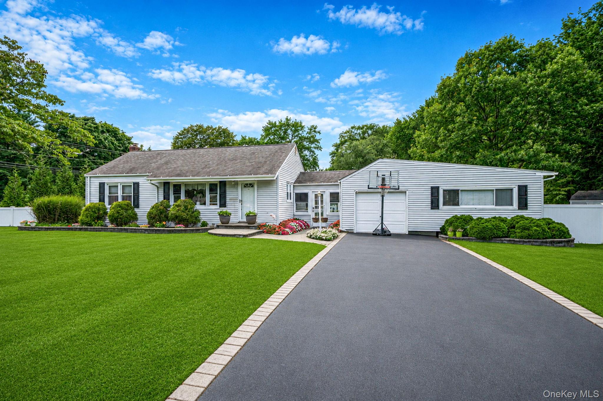 19 Ridgeley Road – For Sale photo 2