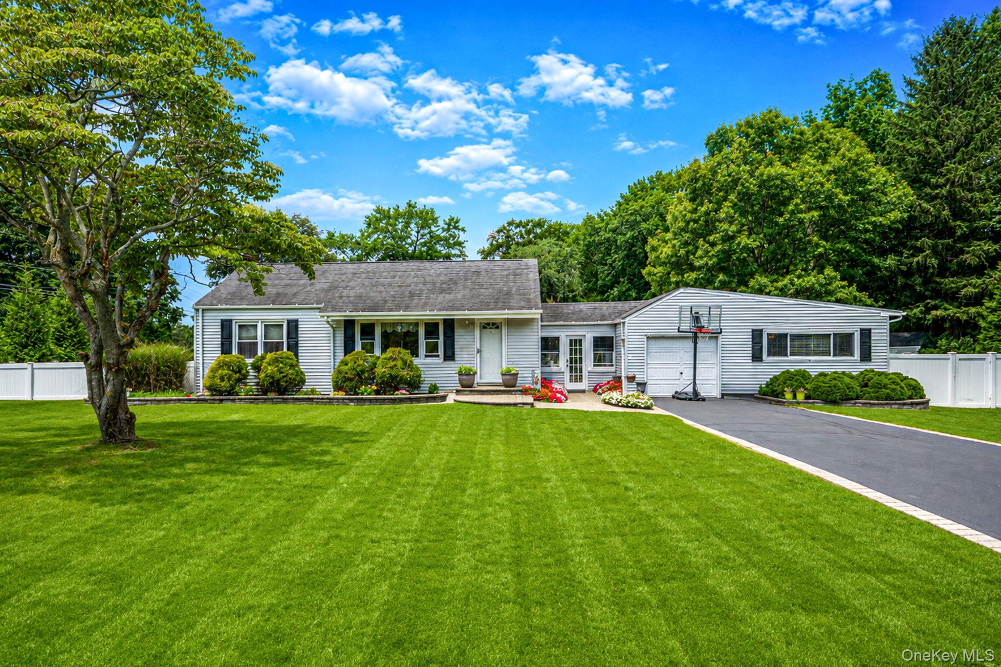 19 Ridgeley Road – For Sale