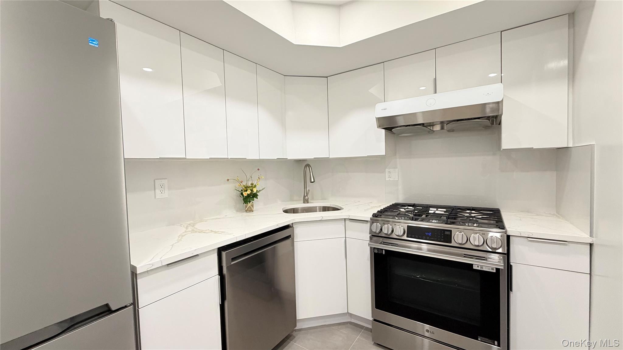 140-44 34th Avenue, Unit 3D photo 3
