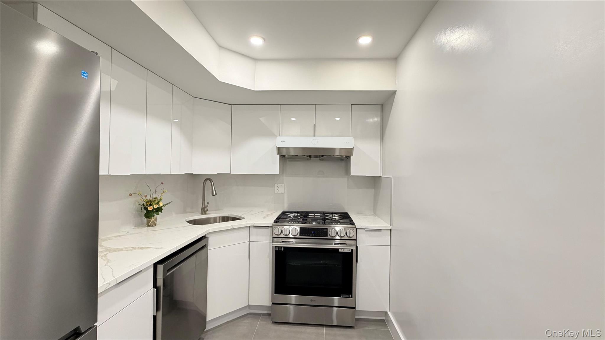 140-44 34th Avenue, Unit 3D photo 2