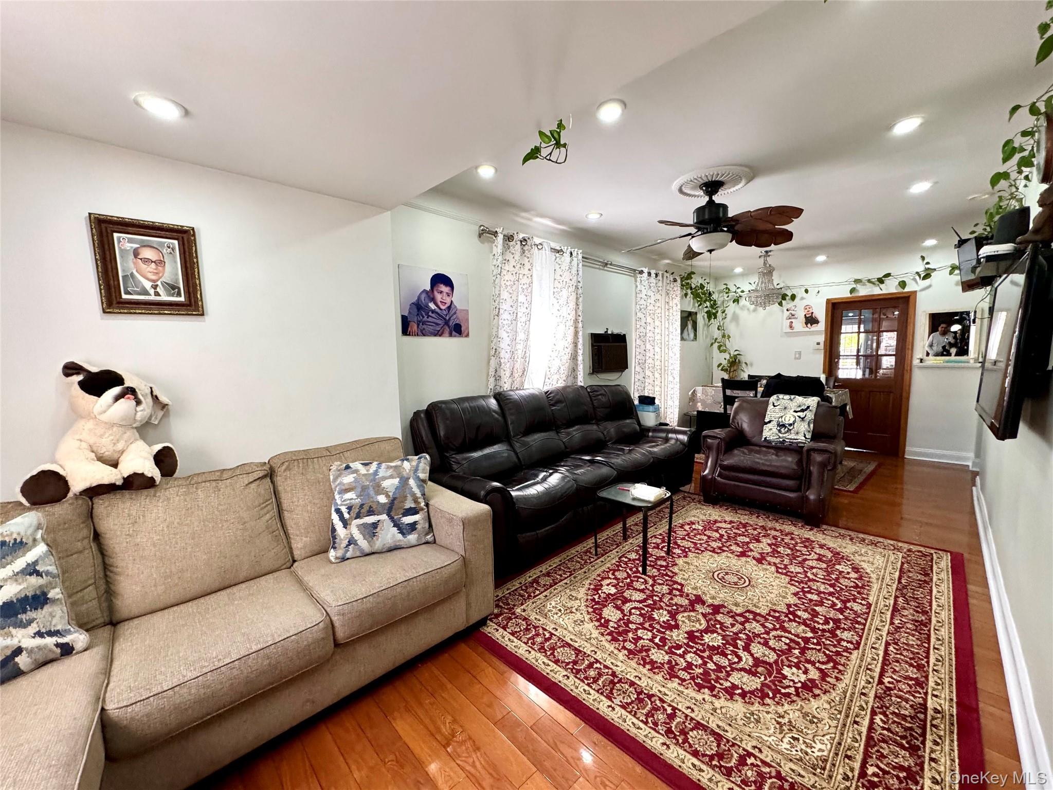 25-18 82nd Street – For Sale photo 3