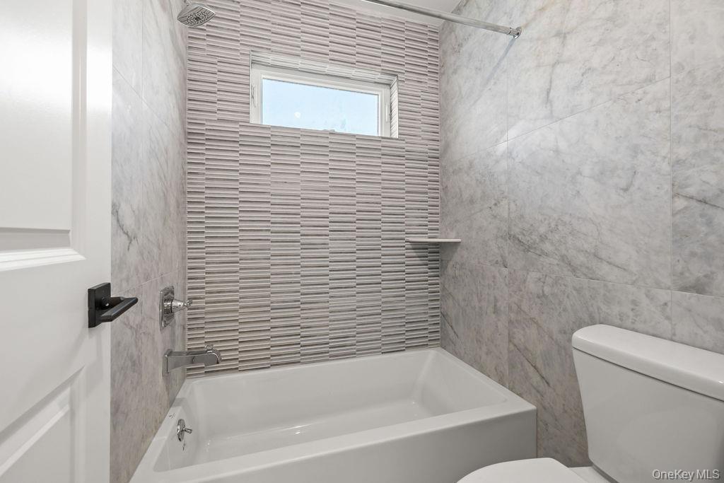 466 W Central Avenue, Unit 212 photo 25