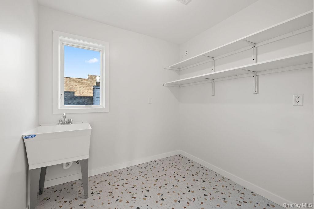 466 W Central Avenue, Unit 212 photo 36