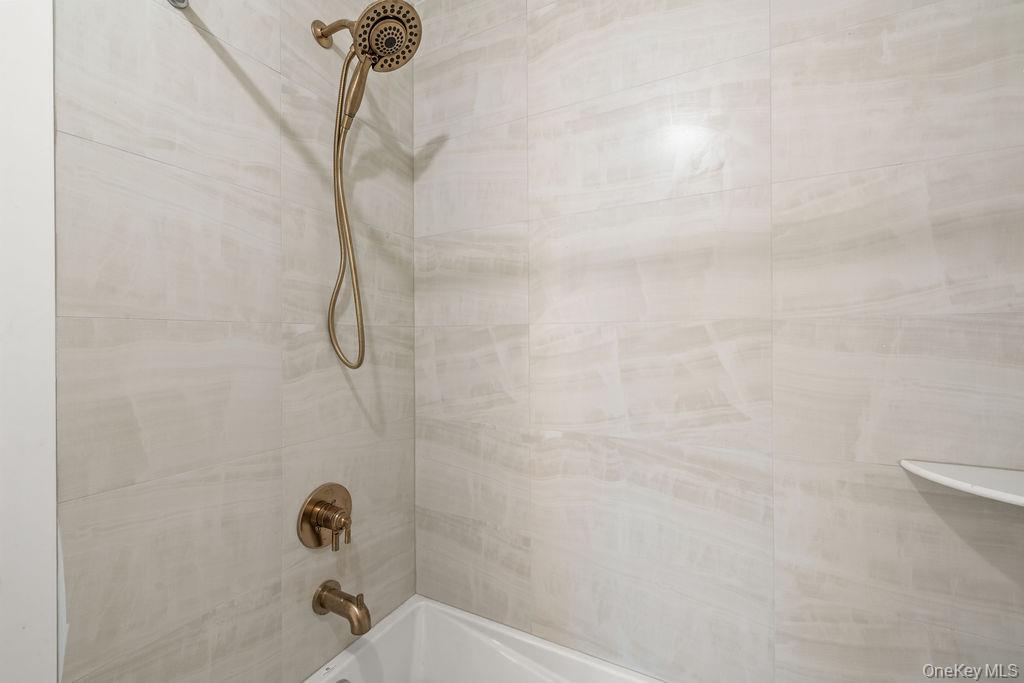 466 W Central Avenue, Unit 212 photo 24