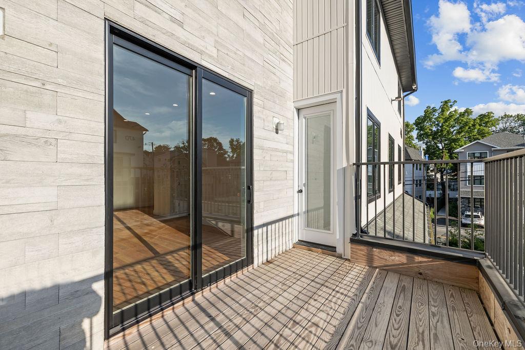 466 W Central Avenue, Unit 212 photo 38
