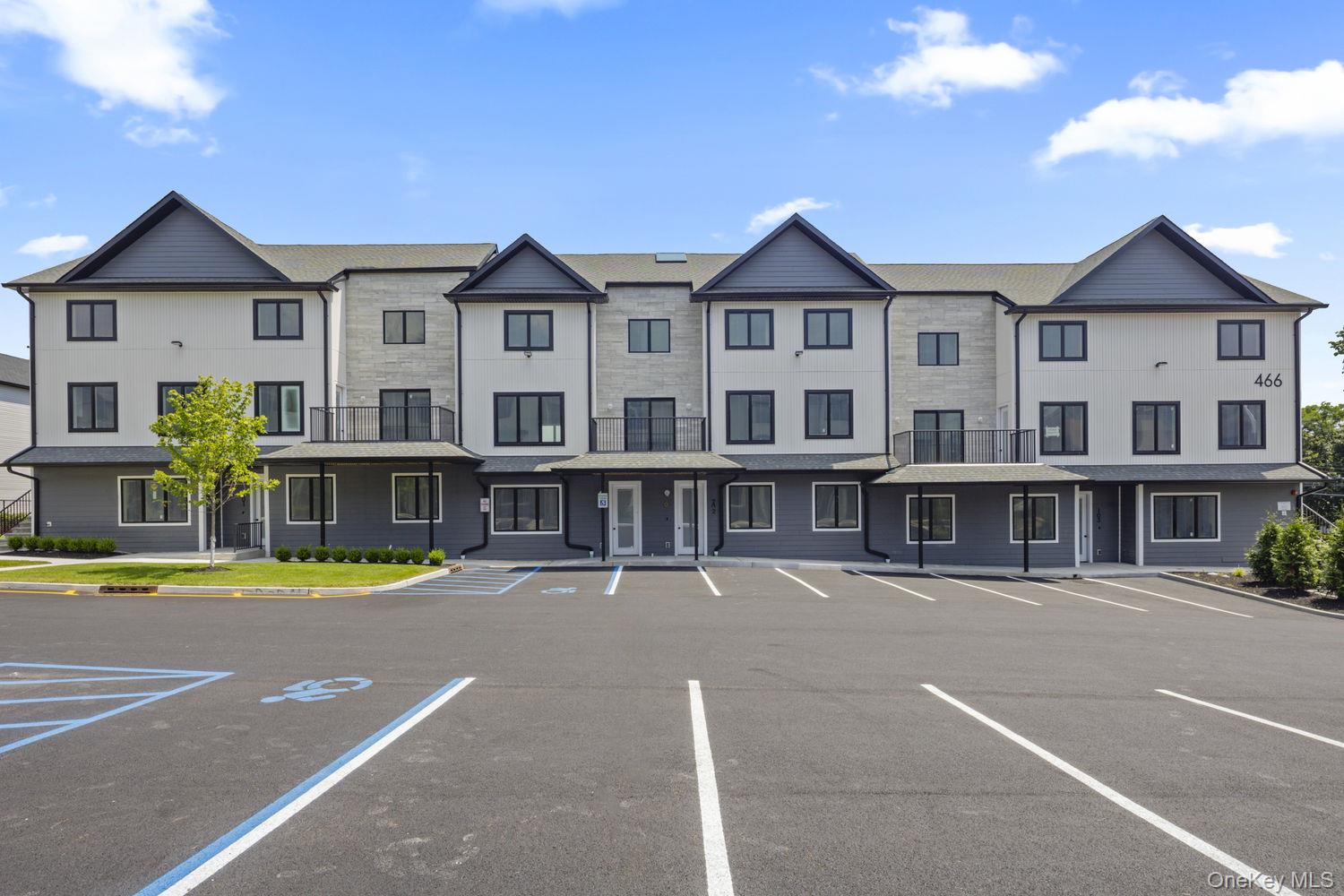 466 W Central Avenue, Unit 212