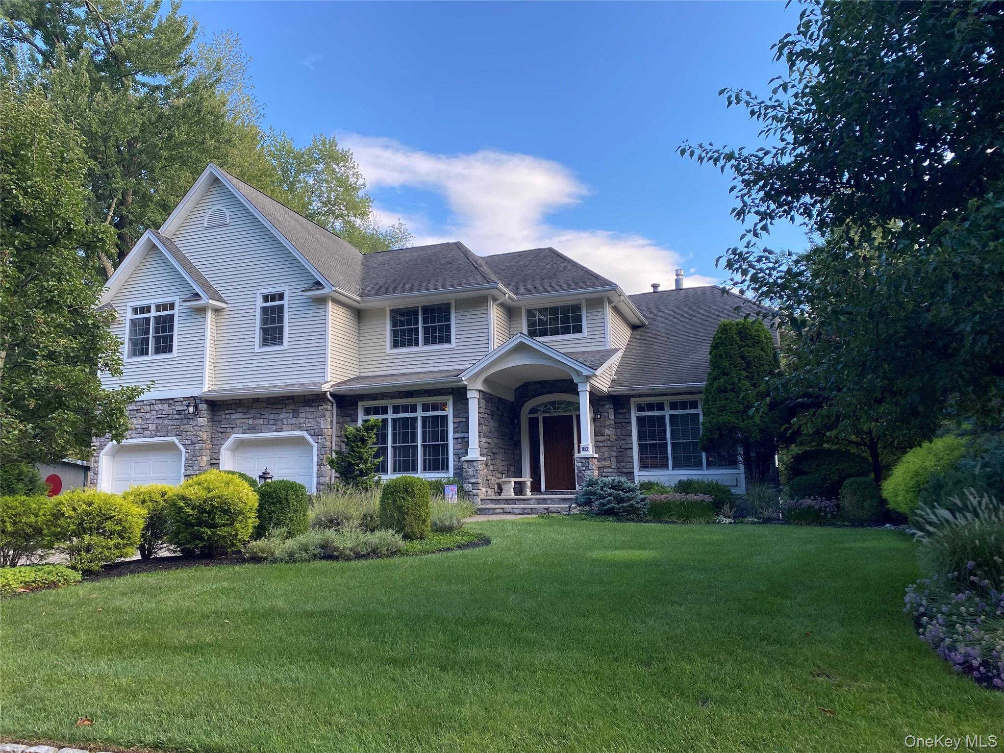 182 Elizabeth Street – For Sale photo 36
