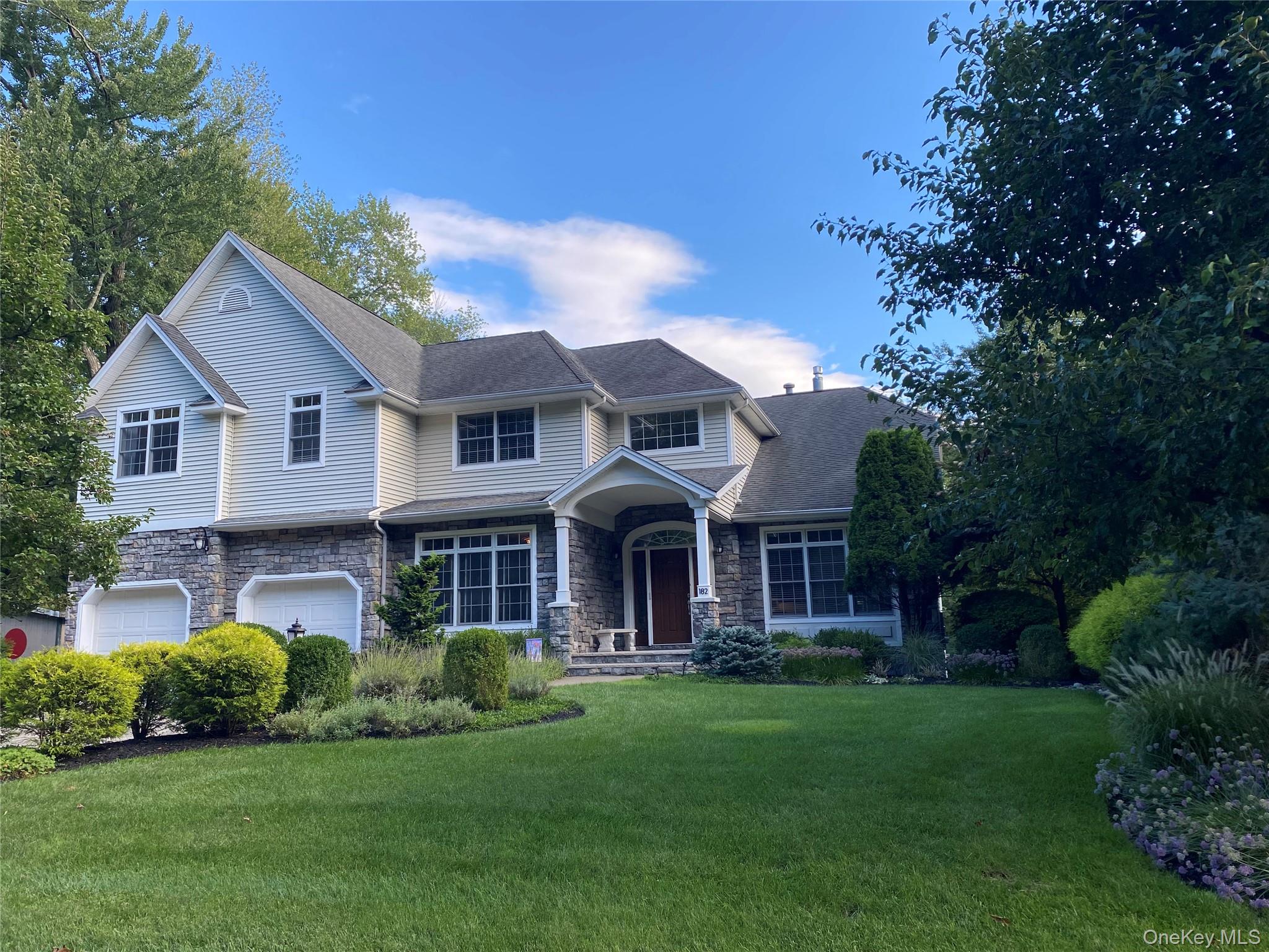 182 Elizabeth Street – For Sale photo 38