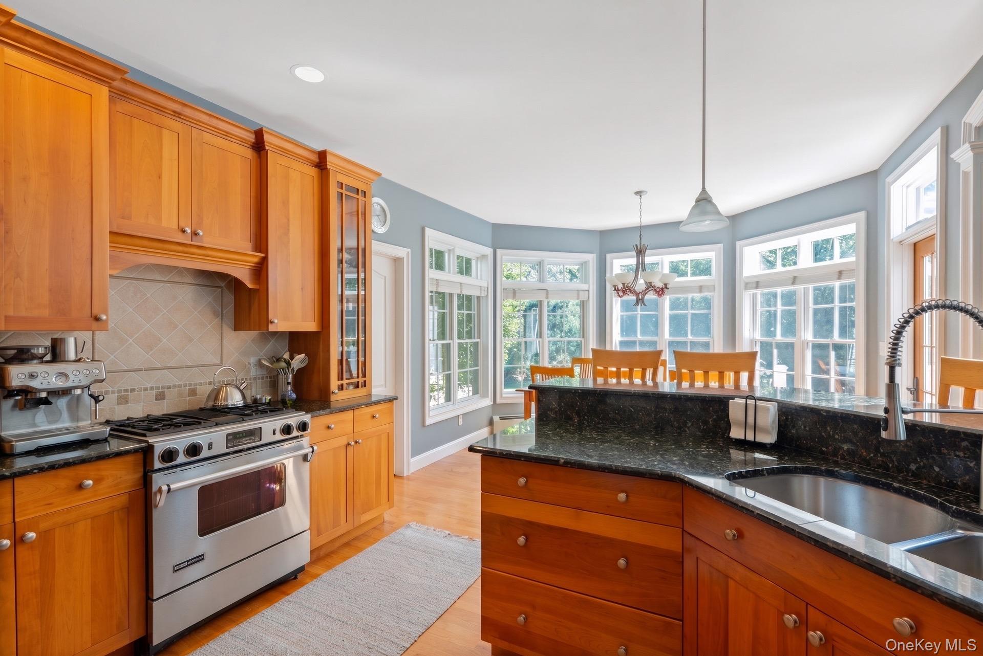 182 Elizabeth Street – For Sale