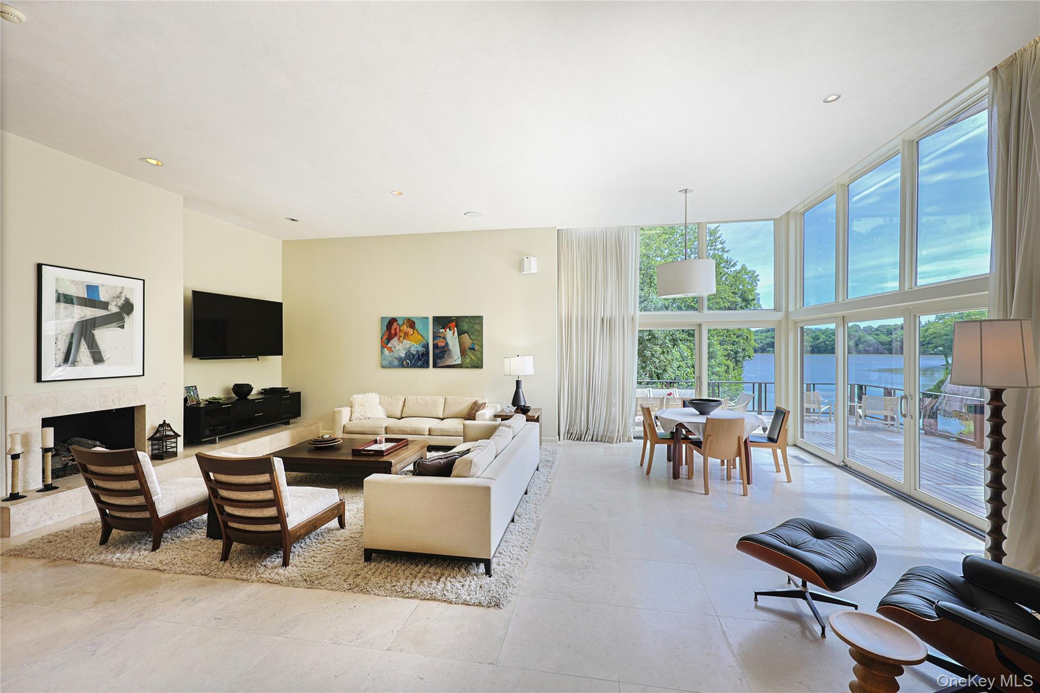 21 Lake Rd – For Sale